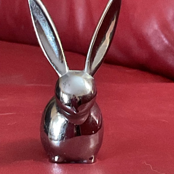 Umbra bunny rabbit weighted ringholder - Picture 1 of 2